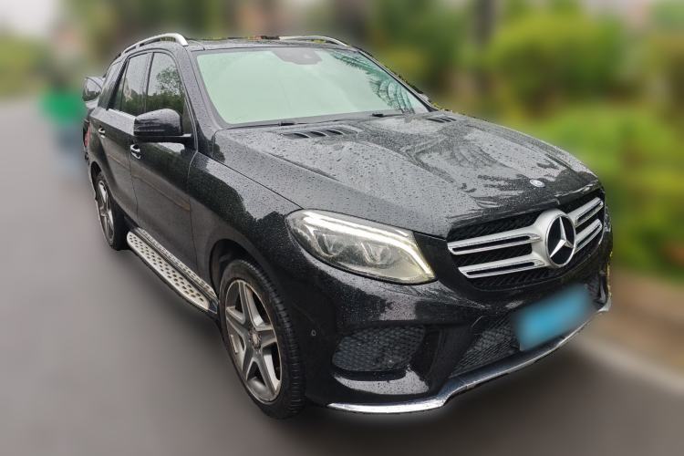 Used Mercedes-Benz GLE 2016 GLE 400 4MATIC Front Right 45 Deg