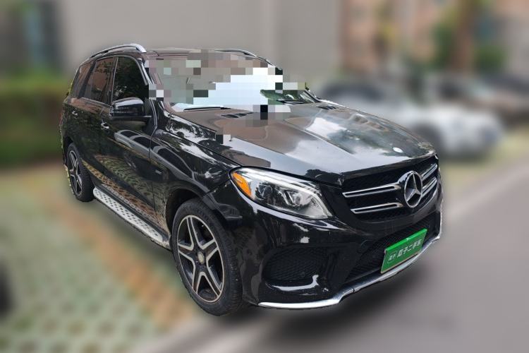 Used Mercedes-Benz GLE  Front Right 45 Deg