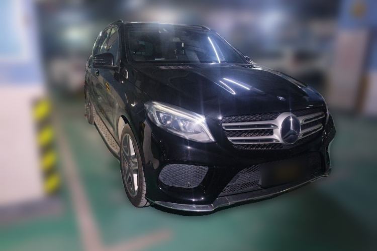Used Mercedes-Benz GLE 2016 GLE 400 4MATIC Front Right 45 Deg