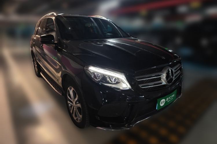 Used Mercedes-Benz GLE 2016 GLE 320 4MATIC Dynamic Edition Front Right 45 Deg