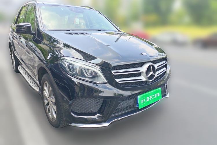 Used Mercedes-Benz GLE 2016 GLE 320 4MATIC Dynamic Edition Front Right 45 Deg