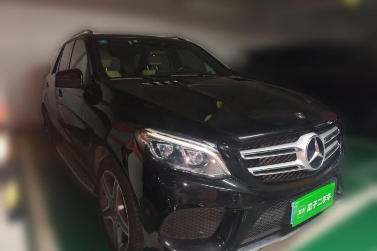 Used Mercedes-Benz GLE 2016 GLE 400 4MATIC Front Right 45 Deg