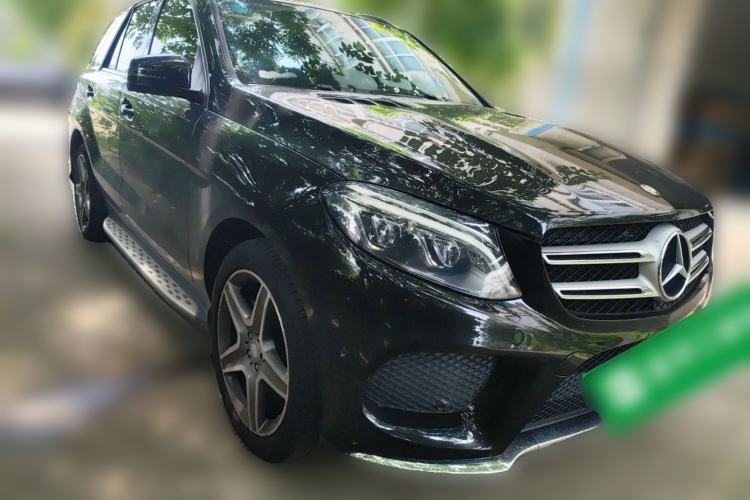 Used Mercedes-Benz GLE 2016 GLE 400 4MATIC Front Right 45 Deg