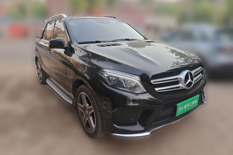Used Mercedes-Benz GLE 2016 GLE 400 4MATIC Front Right 45 Deg