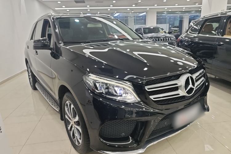 Used Mercedes-Benz GLE 2016 GLE 320 4MATIC Dynamic Edition Front Right 45 Deg