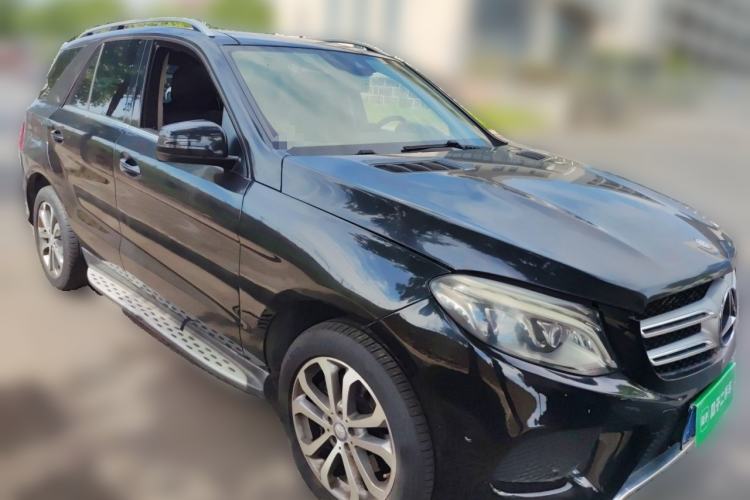 Used Mercedes-Benz GLE 2016 GLE 320 4MATIC Dynamic Edition Front Right 45 Deg