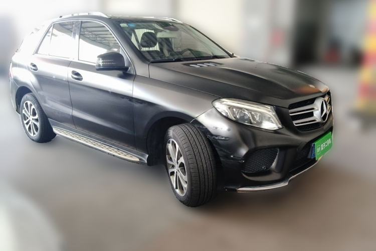 Used Mercedes-Benz GLE 2016 GLE 320 4MATIC Dynamic Edition Front Right 45 Deg