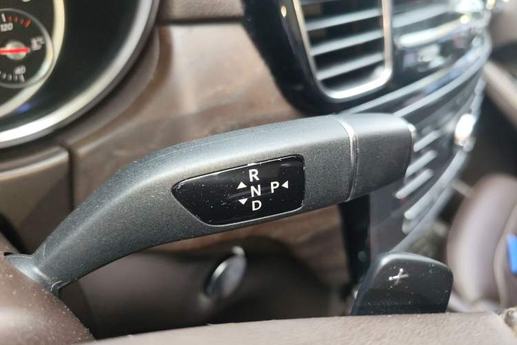 Used Mercedes-Benz GLE 2016 GLE 320 4MATIC Luxury Model Gear Lever