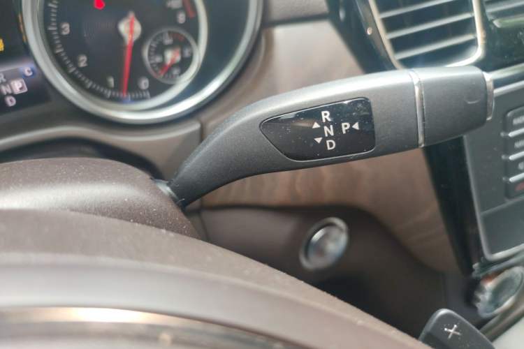 Used Mercedes-Benz GLE 2016 GLE 320 4MATIC Luxury Model Gear Lever