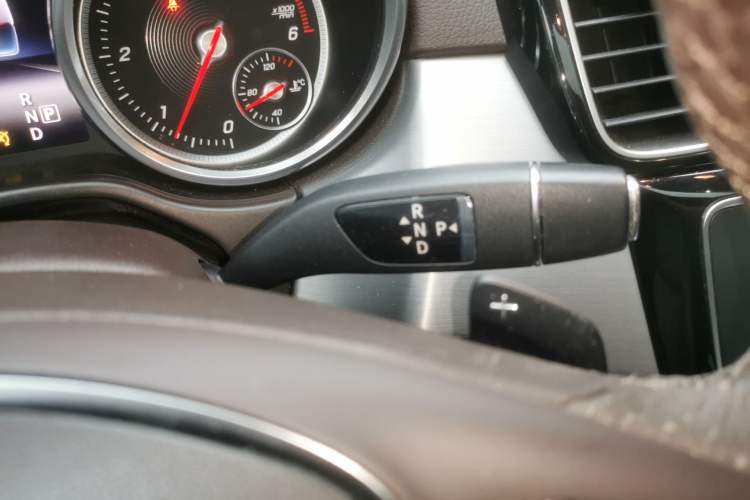 Used Mercedes-Benz GLE 2016 GLE 300 d 4MATIC Gear Lever
