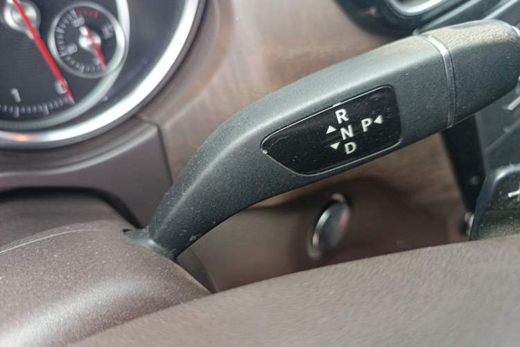 Used Mercedes-Benz GLE 2016 GLE 320 4MATIC Dynamic Edition Gear Lever