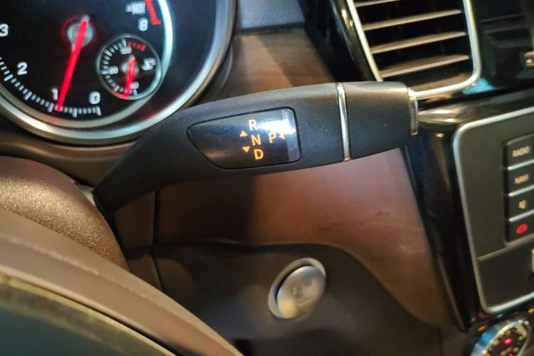 Used Mercedes-Benz GLE 2016 GLE 320 4MATIC Dynamic Edition Gear Lever