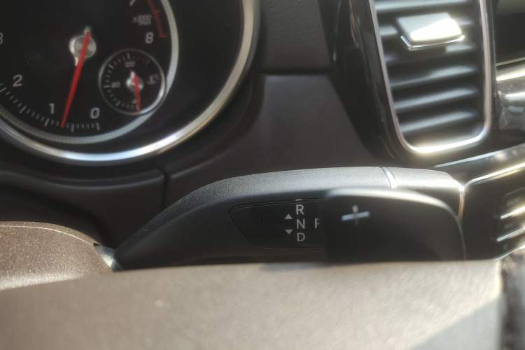 Used Mercedes-Benz GLE 2016 GLE 400 4MATIC Gear Lever