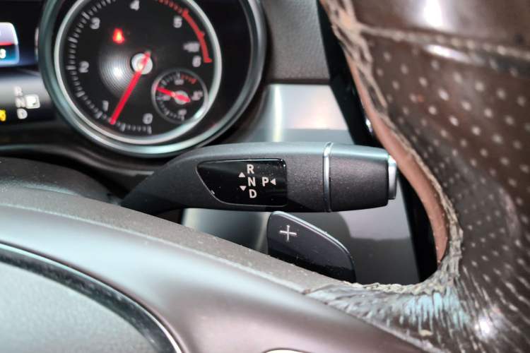 Used Mercedes-Benz GLE 2016 GLE 300 d 4MATIC Gear Lever