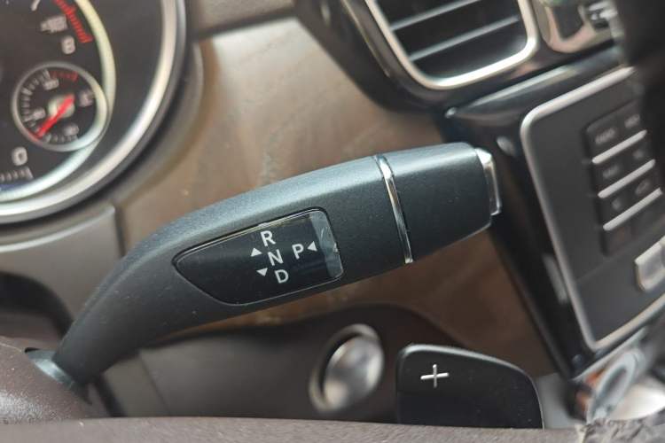 Used Mercedes-Benz GLE 2016 GLE 320 4MATIC Dynamic Edition Gear Lever