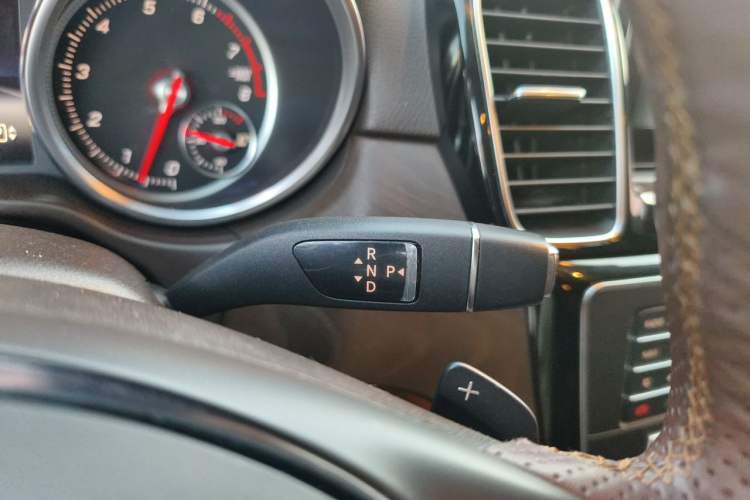Used Mercedes-Benz GLE 2016 GLE 320 4MATIC Dynamic Edition Gear Lever