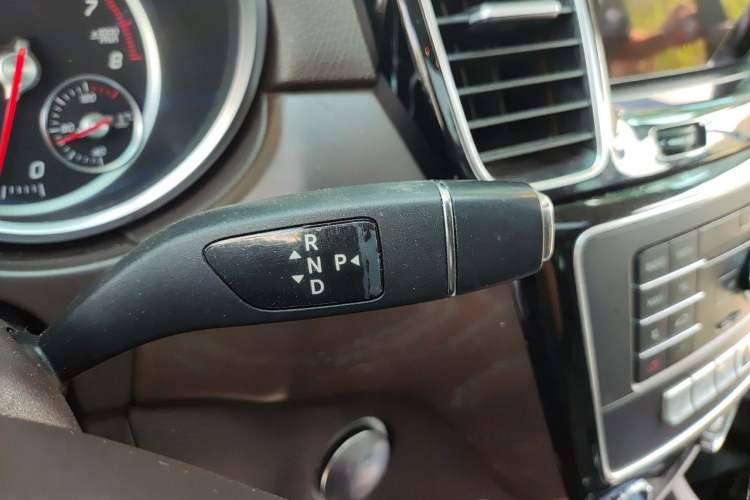 Used Mercedes-Benz GLE 2016 GLE 320 4MATIC Dynamic Edition Gear Lever