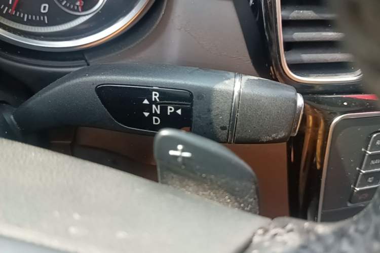 Used Mercedes-Benz GLE 2016 GLE 320 4MATIC Dynamic Edition Gear Lever