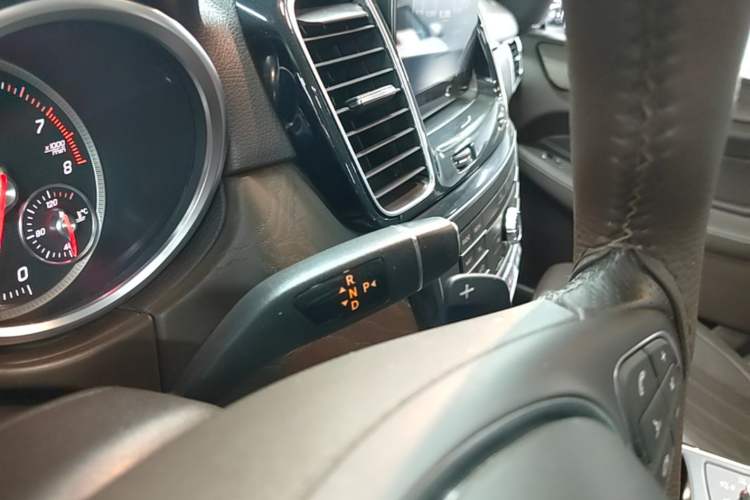 Used Mercedes-Benz GLE 2016 GLE 320 4MATIC Dynamic Edition Gear Lever