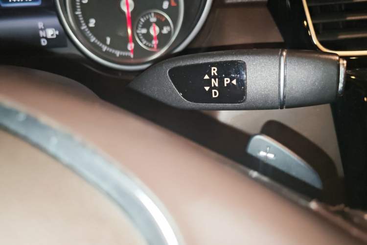 Used Mercedes-Benz GLE 2016 GLE 400 4MATIC Gear Lever