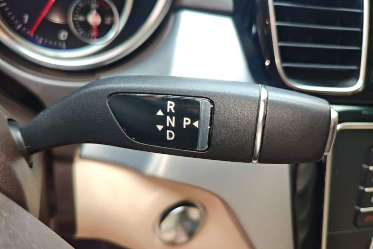 Used Mercedes-Benz GLE 2016 GLE 300 d 4MATIC Gear Lever