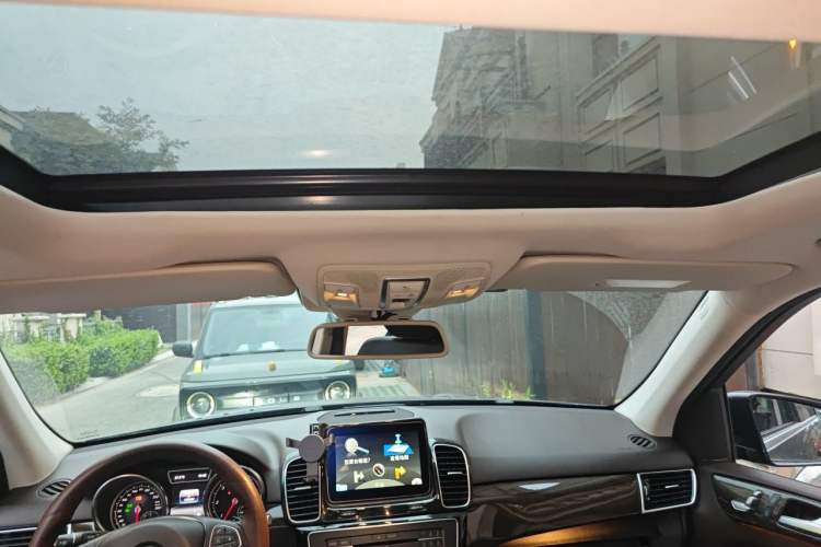 Used Mercedes-Benz GLE 2016 GLE 350 d 4MATIC Headliner