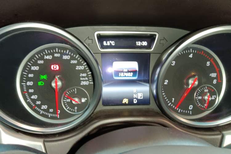 Used Mercedes-Benz GLE 2016 GLE 300 d 4MATIC Instrument Cluster