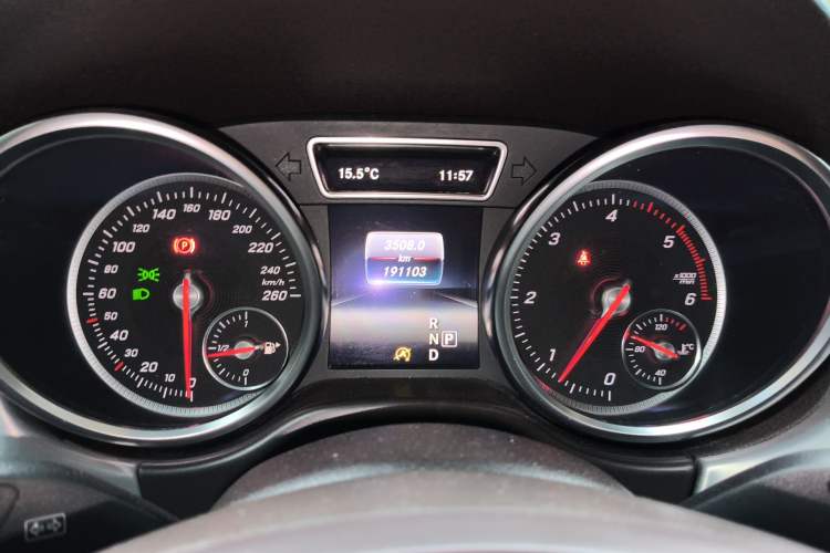 Used Mercedes-Benz GLE 2016 GLE 300 d 4MATIC Instrument Cluster
