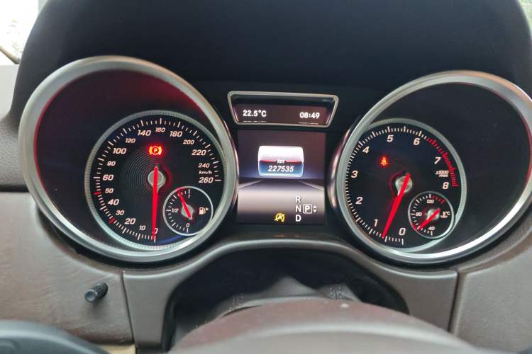 Used Mercedes-Benz GLE 2016 GLE 400 4MATIC Instrument Cluster