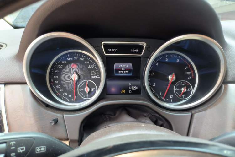 Used Mercedes-Benz GLE 2016 GLE 400 4MATIC Instrument Cluster