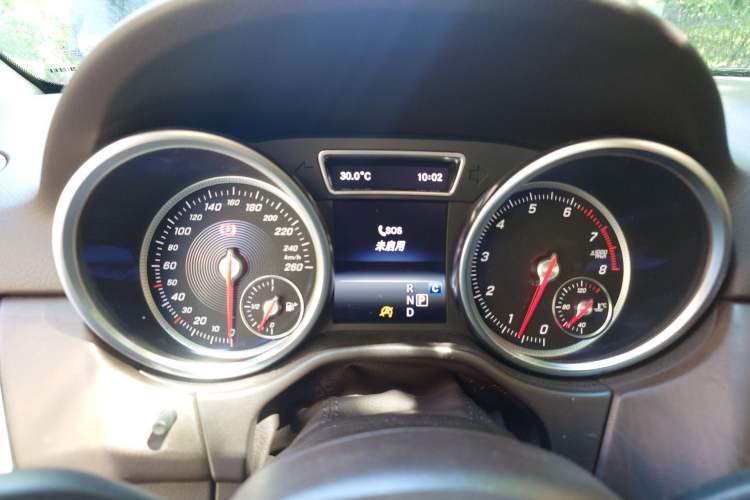 Used Mercedes-Benz GLE 2016 GLE 320 4MATIC Dynamic Edition Instrument Cluster