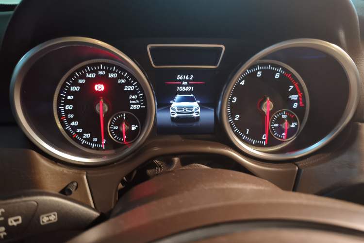 Used Mercedes-Benz GLE 2016 GLE 320 4MATIC Dynamic Edition Instrument Cluster