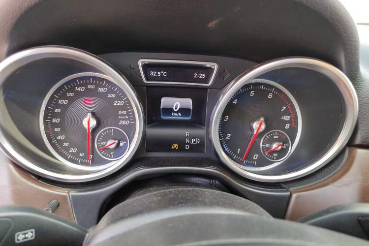Used Mercedes-Benz GLE 2016 GLE 400 4MATIC Instrument Cluster