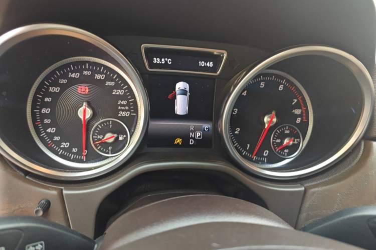 Used Mercedes-Benz GLE 2016 GLE 320 4MATIC Dynamic Edition Instrument Cluster