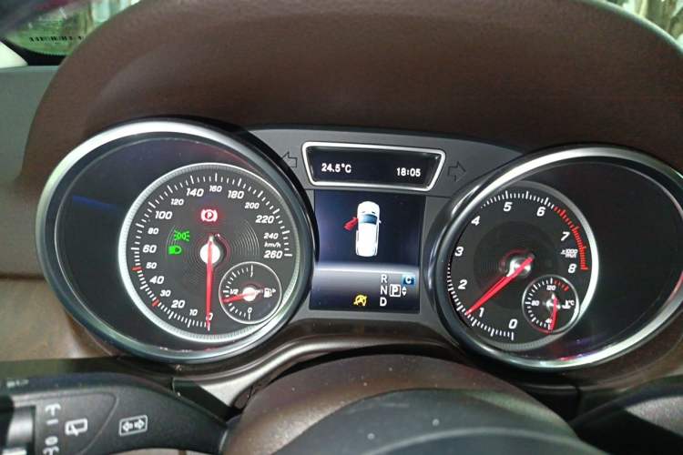 Used Mercedes-Benz GLE  Instrument Cluster