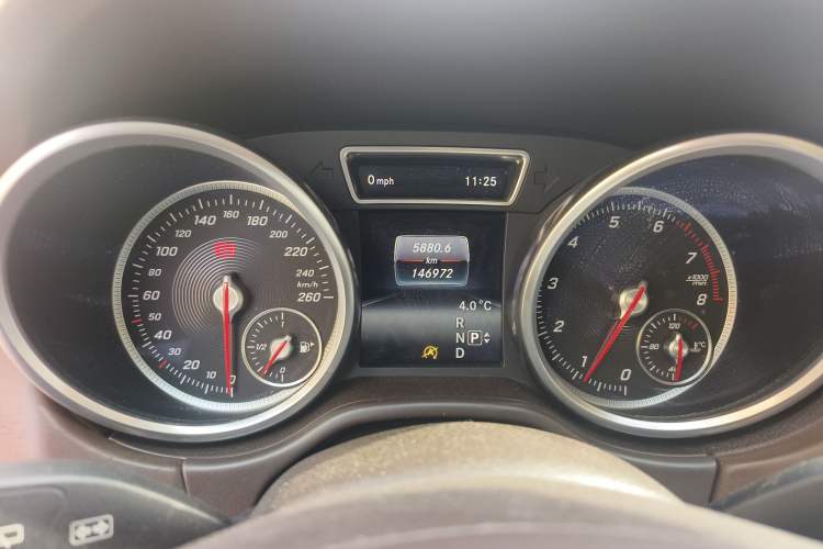 Used Mercedes-Benz GLE 2016 GLE 320 4MATIC Dynamic Edition Instrument Cluster