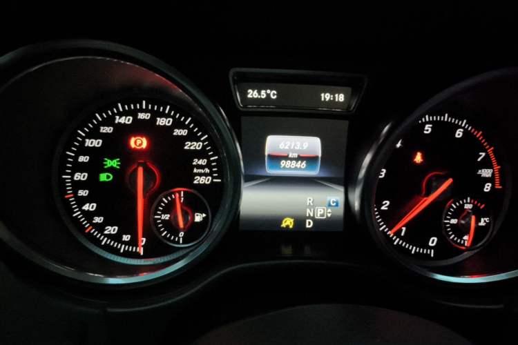 Used Mercedes-Benz GLE 2016 GLE 320 4MATIC Dynamic Edition Instrument Cluster