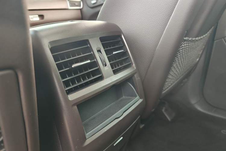 Used Mercedes-Benz GLE 2016 GLE 400 4MATIC Interior 11