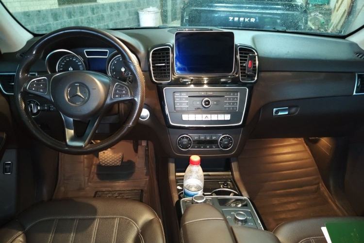 Used Mercedes-Benz GLE 2016 GLE 320 4MATIC Dynamic Edition Interior 2