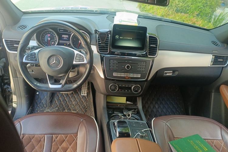 Used Mercedes-Benz GLE 2016 GLE 450 AMG 4MATIC Interior 2