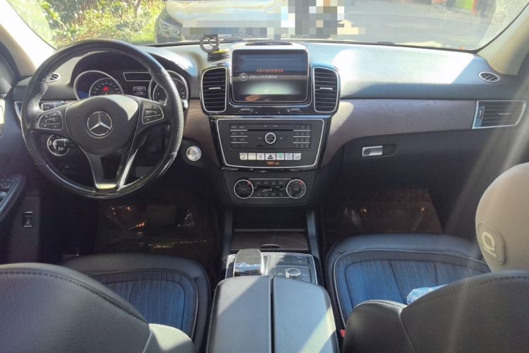 Used Mercedes-Benz GLE 2016 GLE 400 4MATIC Interior 2