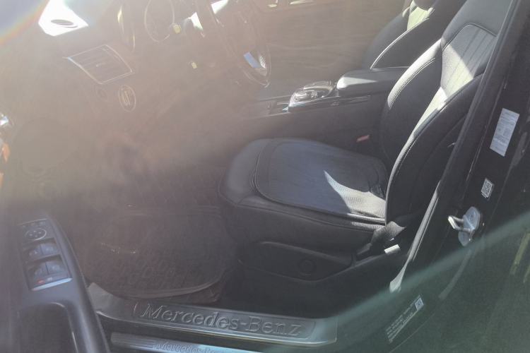 Used Mercedes-Benz GLE 2016 GLE 400 4MATIC Interior 3