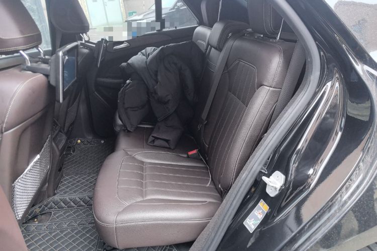 Used Mercedes-Benz GLE 2016 GLE 400 4MATIC Interior 4