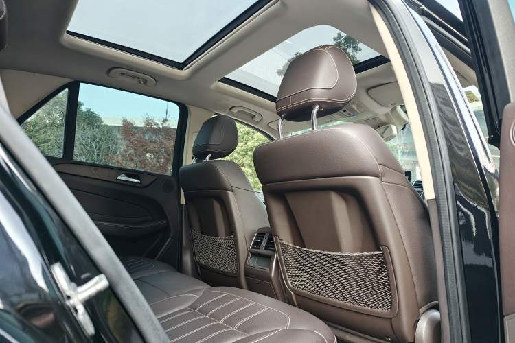 Used Mercedes-Benz GLE 2016 GLE 400 4MATIC Interior 6