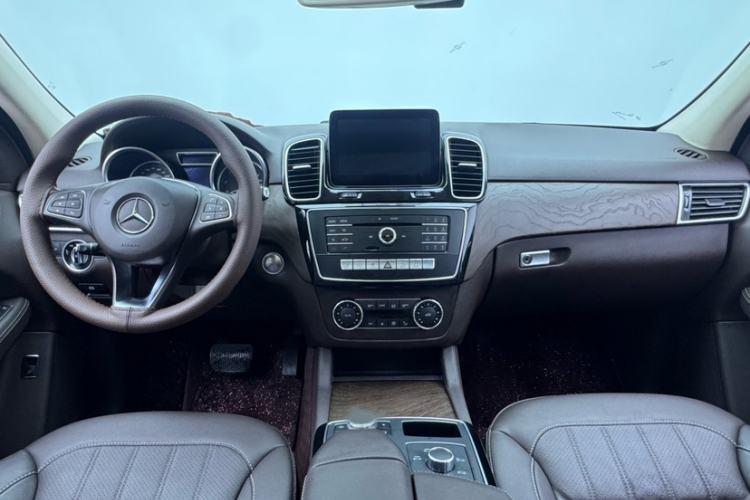 Used Mercedes-Benz GLE 2016 GLE 320 4MATIC Dynamic Edition Interior 7