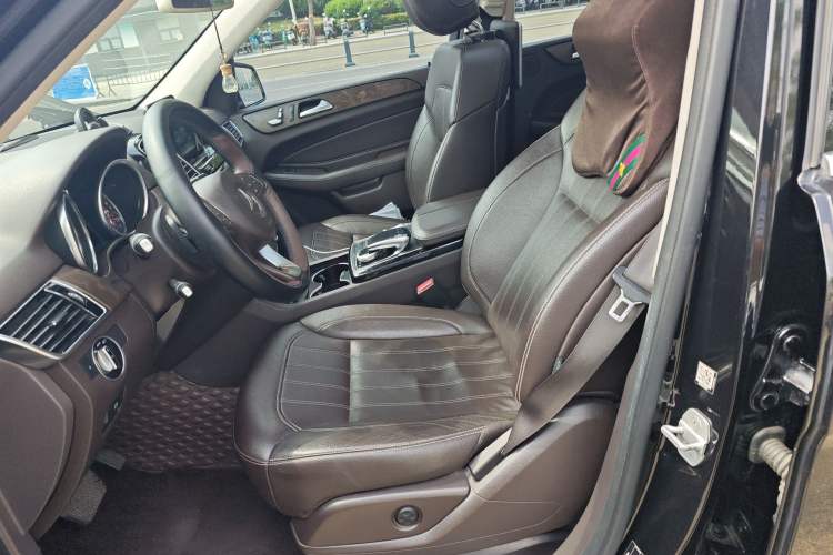 Used Mercedes-Benz GLE 2016 GLE 320 4MATIC Luxury Model Left Front Seat