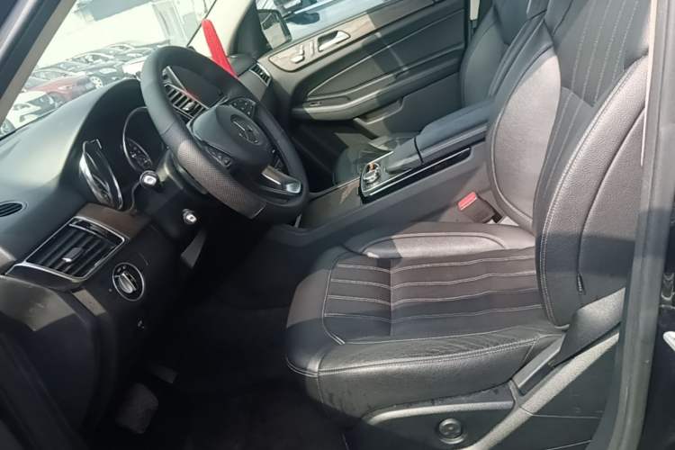 Used Mercedes-Benz GLE 2016 GLE 320 4MATIC Dynamic Edition Left Front Seat