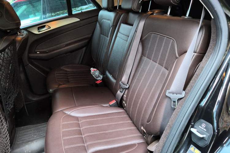 Used Mercedes-Benz GLE 2016 GLE 300 d 4MATIC Left Rear Seat