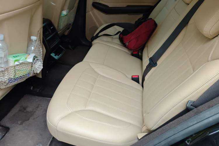 Used Mercedes-Benz GLE 2016 GLE 400 4MATIC Left Rear Seat