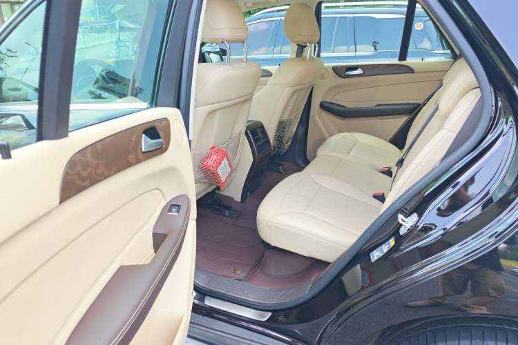 Used Mercedes-Benz GLE 2016 GLE 320 4MATIC Dynamic Edition Left Rear Seat